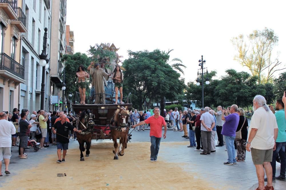 Llegada de las Rocas a la Plaza de la Virgen