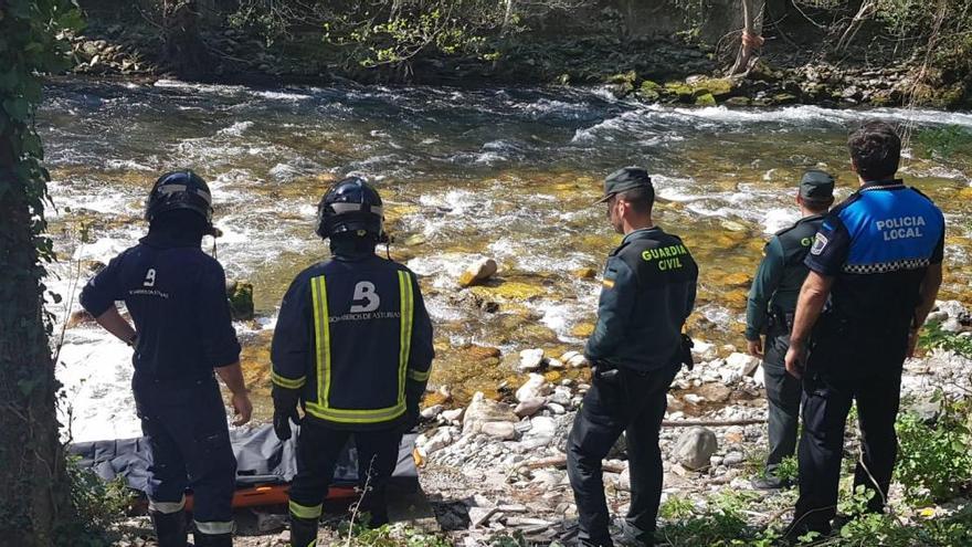 Localizan un cadáver en un río en Cangas del Narcea