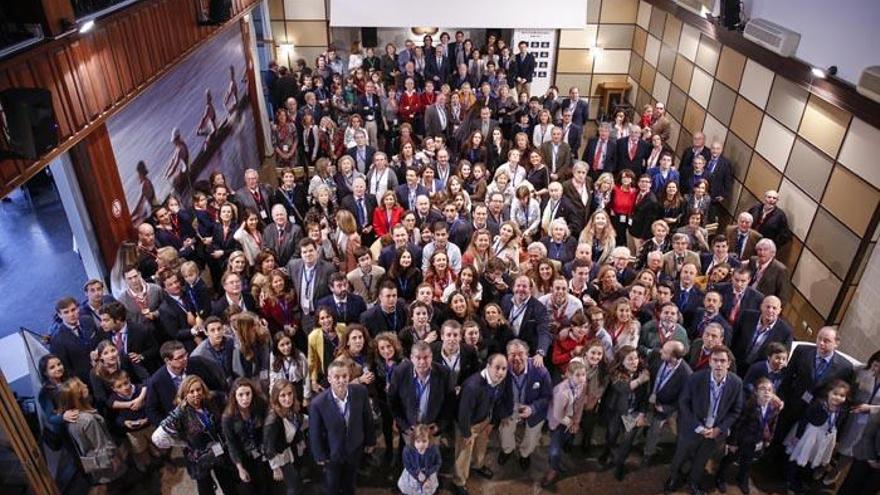 Krauel de Málaga y llegados de otros puntos de Europa y América se reunieron ayer en el Club Mediterráneo.