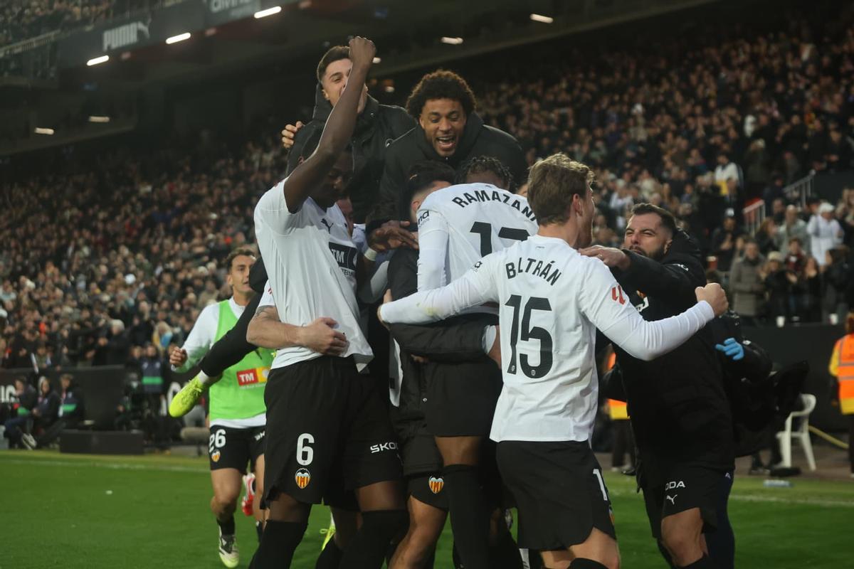 Valencia CF-Espanyol, en imágenes