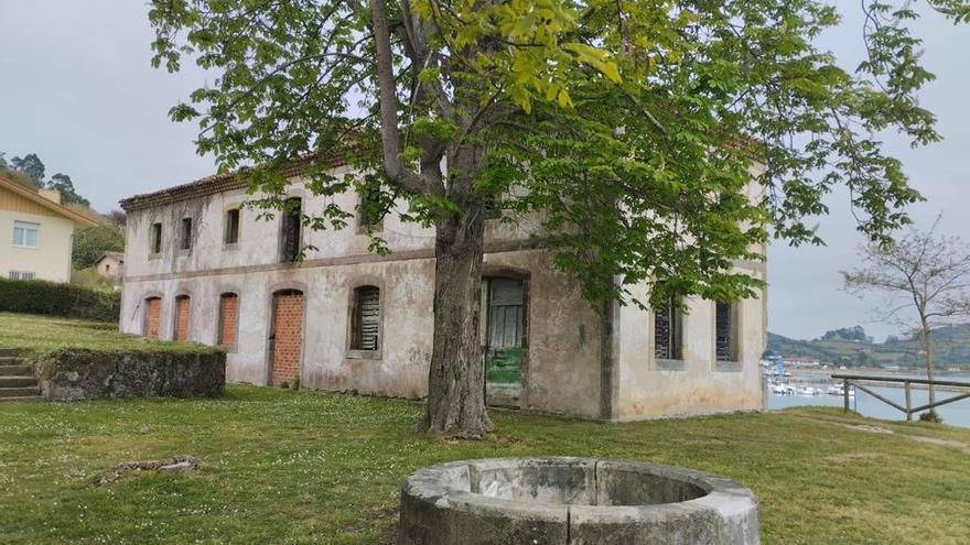 Estado actual de las antiguas caballerizas de El Puntal.