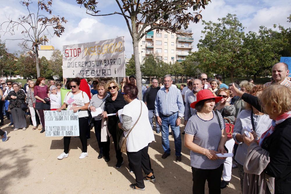 Veïns de Can Gibert i Santa Eugènia demanen més seguretat als barris