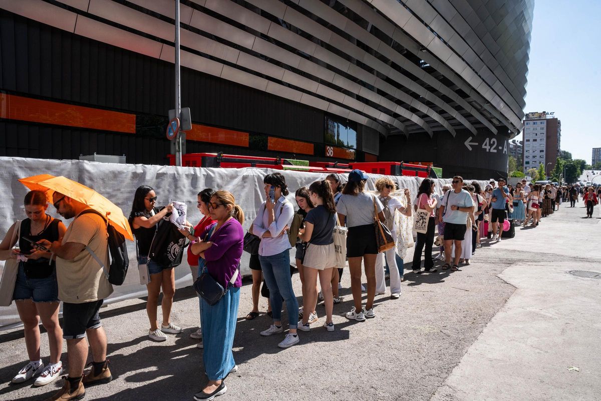 Los fans de Taylor Swift ya toman los alrededores del Bernabéu