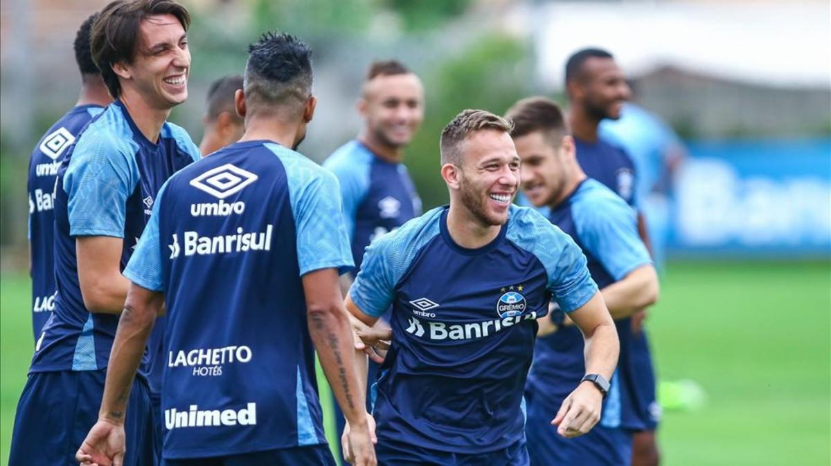 Arthur será el primer fichaje del Barça