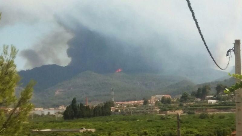 Incendio en Serra d'Espadà