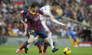 Un línier denuncia presiones para perjudicar al Barça en el clásico