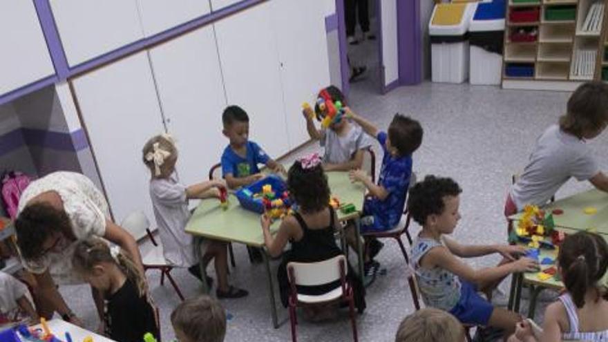 Las aulas de Infantil 3 años pierden 10.000 alumnos en diez cursos