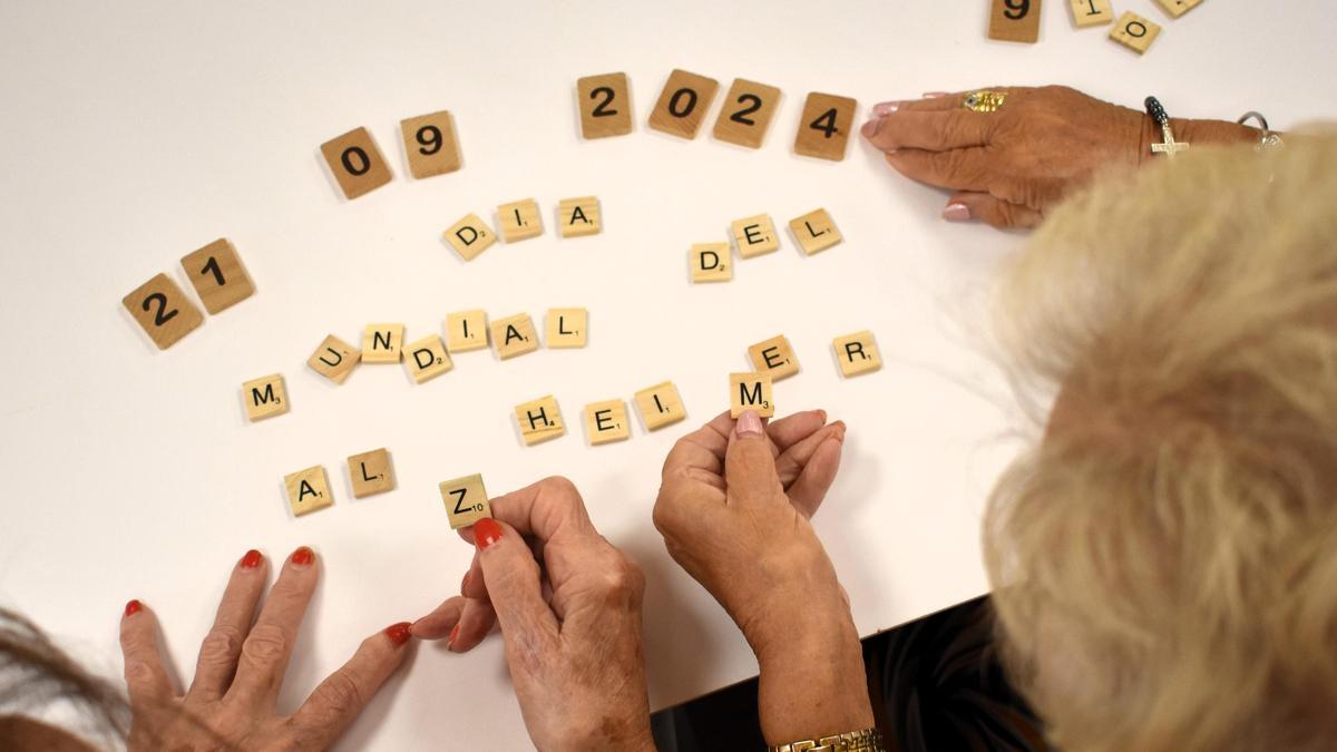 En Ballesol Alicante realizan un abordaje integral de las personas con Alzheimer.