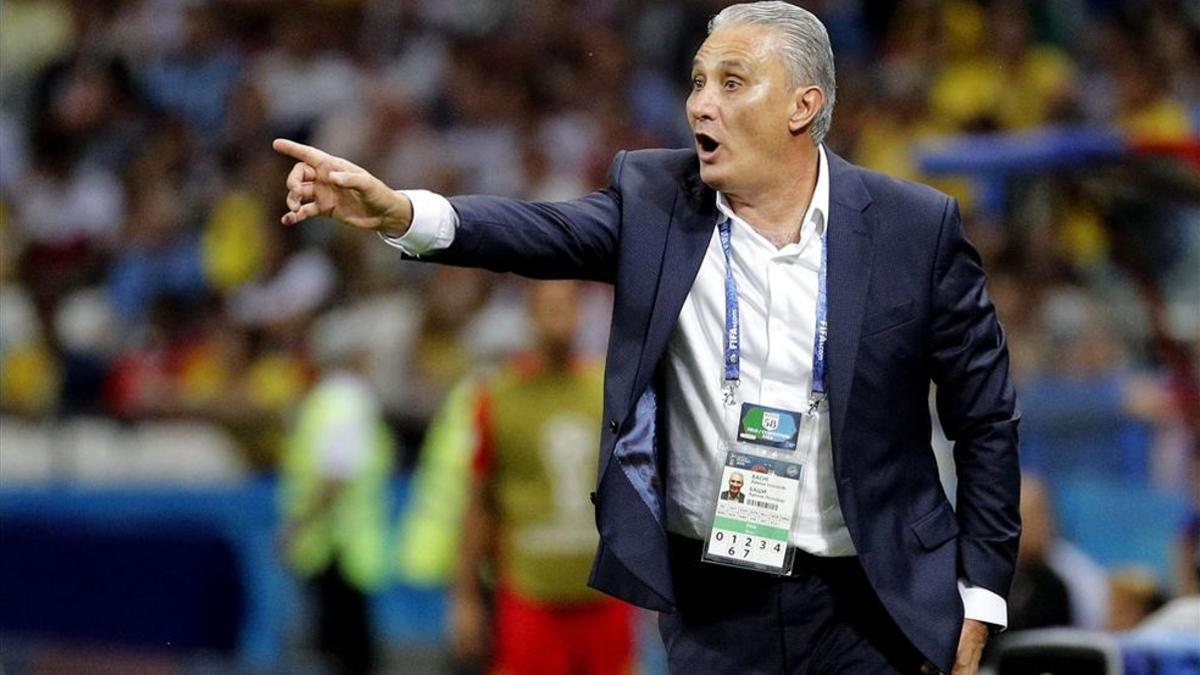 Tite renueva contrato y seguirá como seleccionador de Brasil hasta 2022