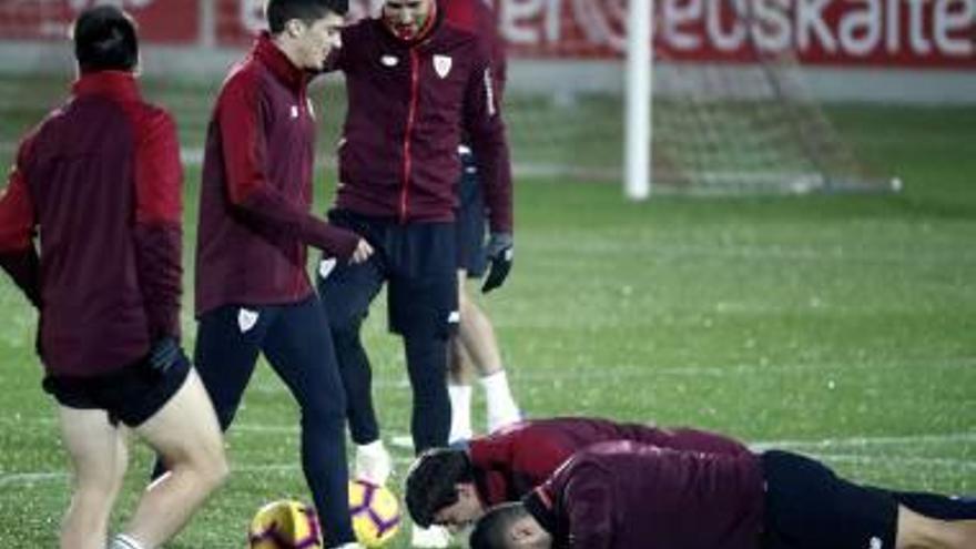 Los jugadores del Athletic, en Lezama.