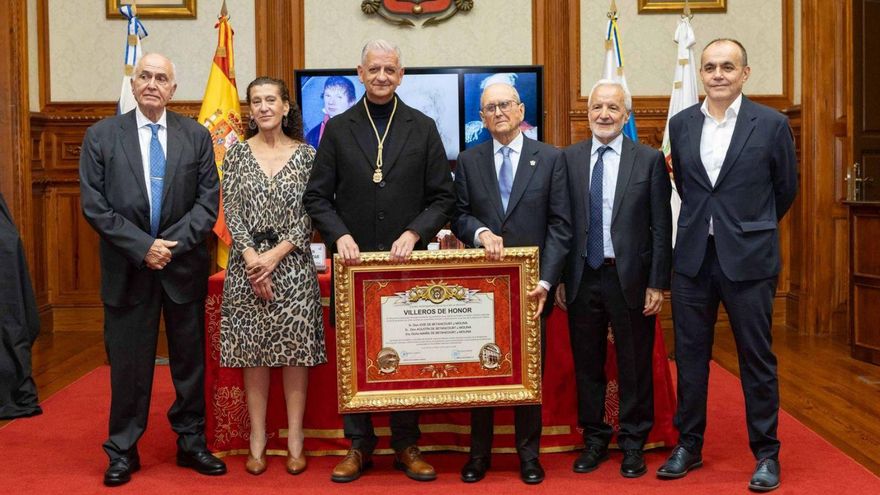 Isidoro Sánchez (i), Milagros Luis Brito, Francisco Linares, Juan Cullen, Rufino García y Antonio Hernández.