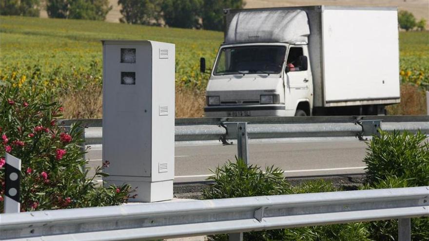 El radar más &#039;multón&#039; de la DGT recauda 10.800 euros diarios y está en Córdoba