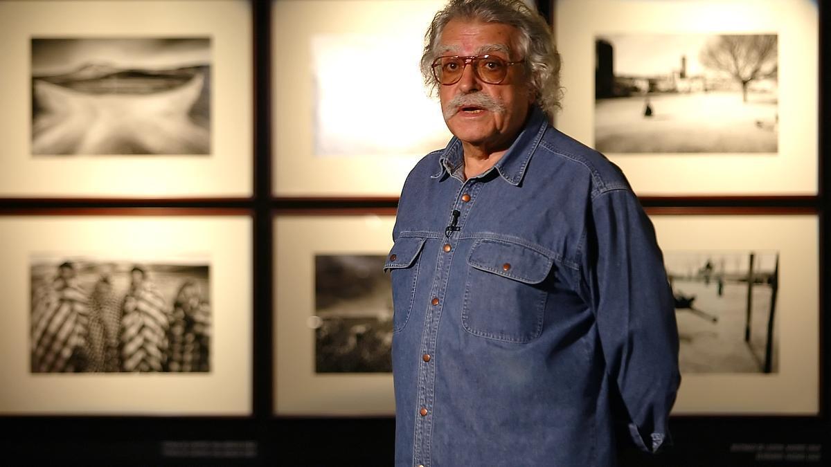 El fotógrafo Ramon Masats durante la presentación en Madrid de su exposición 'Contactos' en el año 2006.