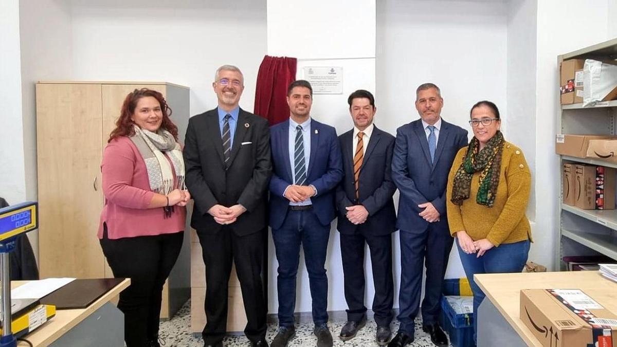 Correos ha abierto una nueva oficina en Fuente de Piedra con cajero automático.