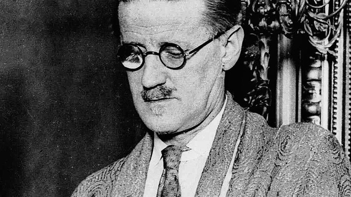 Foto de archivo del escritor James Joyces en Dublin.