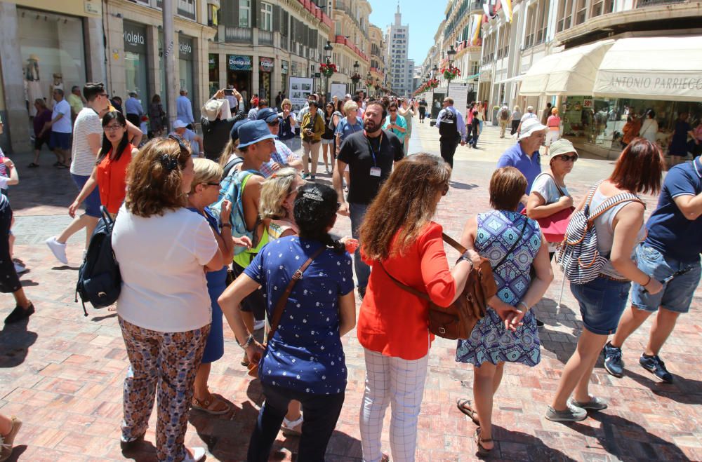 El crucero más grande del mundo, al igual que el Oasis y el Allure of the Seas, visita la capital de la Costa del Sol en una escala de diez horas.