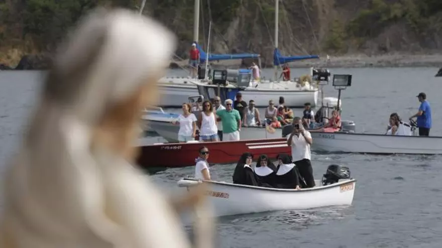 La Madre de los marineros enamora a Luanco