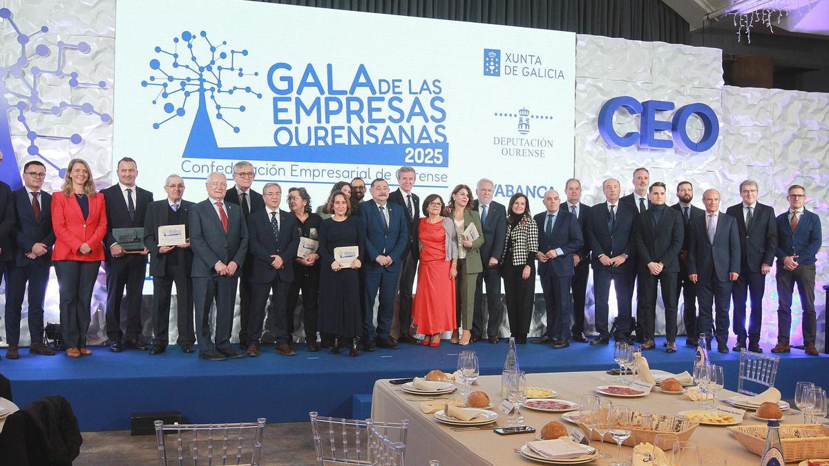 Gala entrega premios de las empresas de CEO confederacion empresarial empresarios de Ourense.