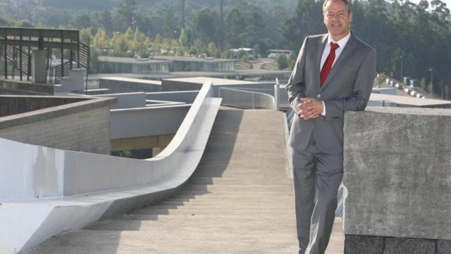 El rector Salustiano Mato, ayer, en el campus vigués.  // Jesús de Arcos