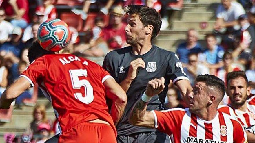 Imagen del partido de ayer entre el Girona y el Alcorcón.