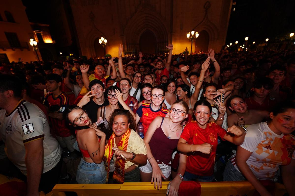 Galería: La provincia de Castellón se echa a las calles para festejar el segundo mundial de España