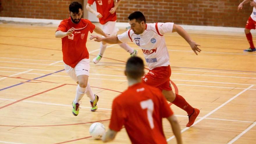 El Beredi sorprende al Cerilleru en los minutos finales