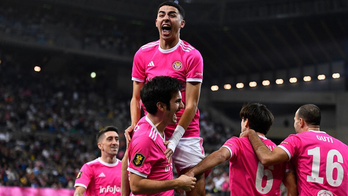 Los jugadores de Porcinos celebrando uno de sus goles