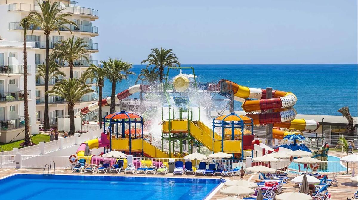Globales Playa Estepona, el hotel de Málaga con su propio parque acuático