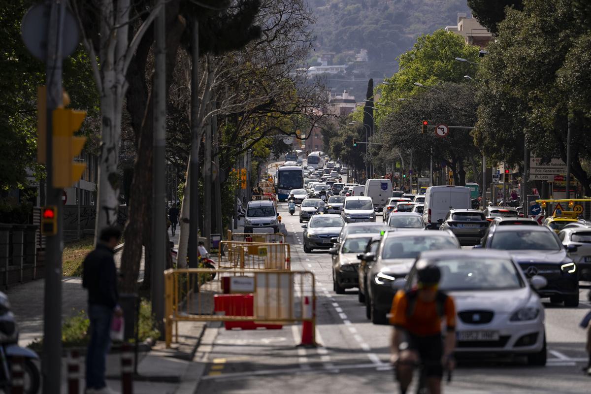 Obres per Setmana Santa: Barcelona renovarà el paviment de la Via Augusta, República Argentina i Castillejos