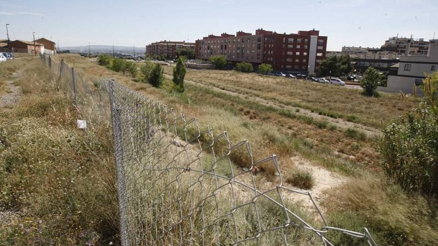 El Justicia solicita adecuar el solar sobre el falso túnel