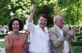 Mañueco pide el voto "de derechas y abrir un nuevo capítulo" con Feijóo