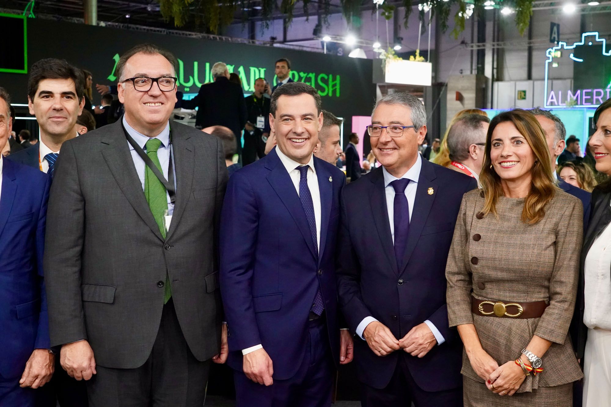 Juanma Moreno, en la jornada inaugural del stand de Andalucía en Fitur 2024.