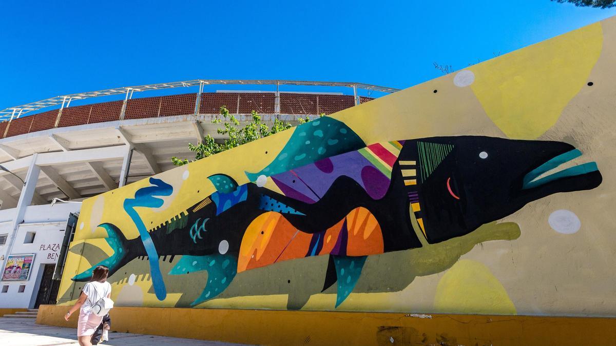 Uno de los grandes murales pintados en Benidorm en una imagen de archivo.