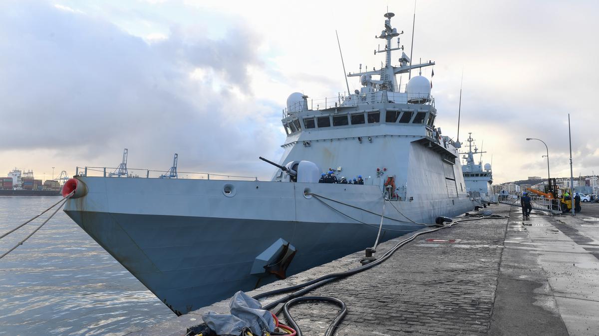 Regreso del Buque de Acción Marítima 'Tornado' a la capital grancanaria