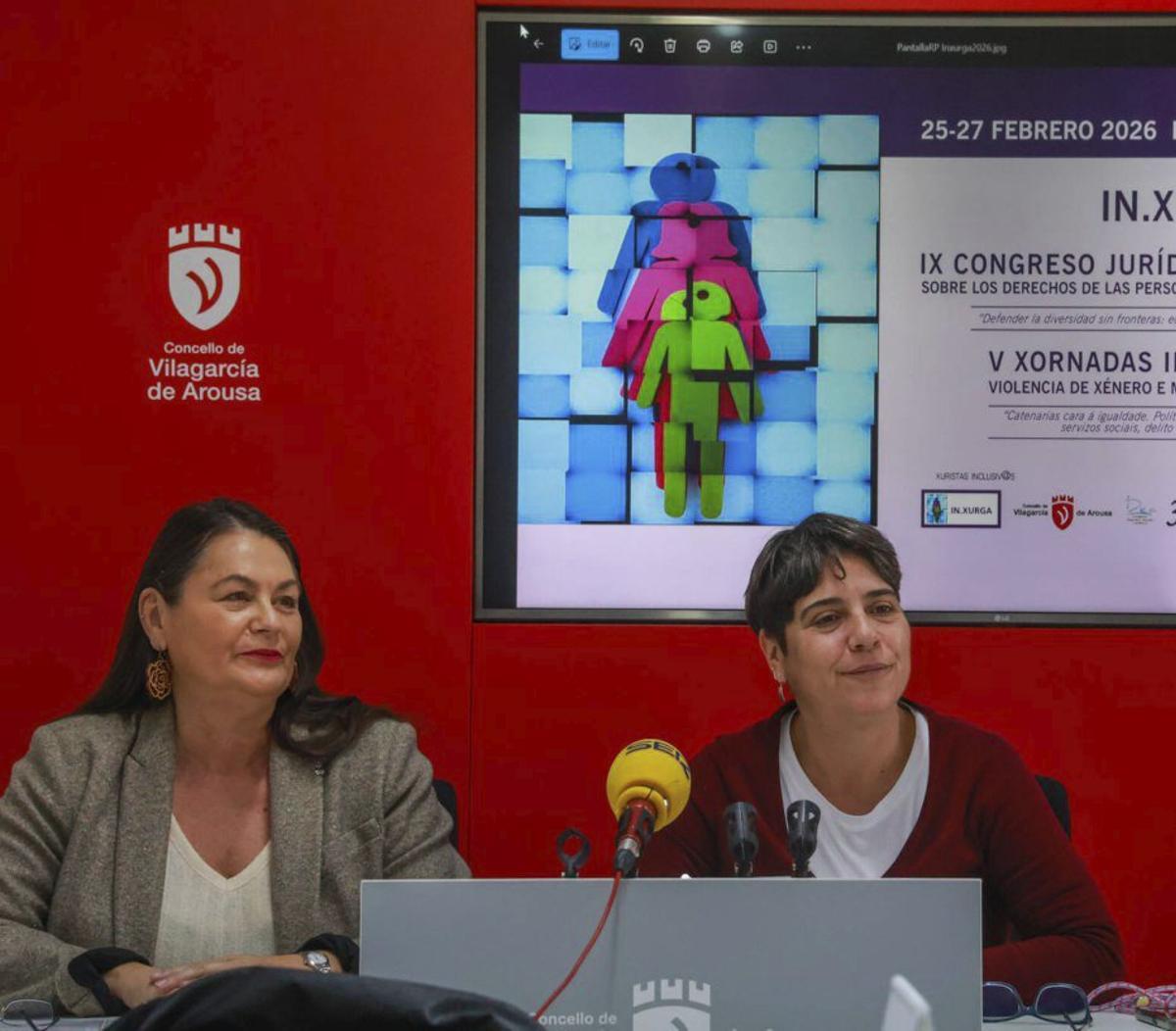 Ana Castro y Tania García, ayer en Vilagarcía. | IÑAKI ABELLA