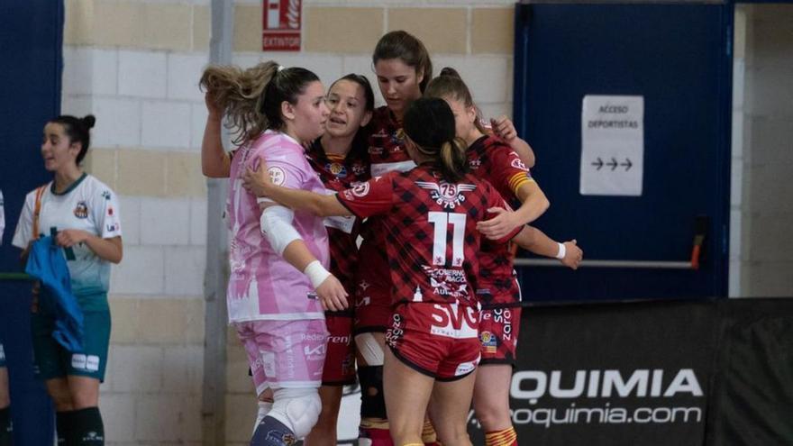 Las jugadoras del Sala Zaragoza, durante el partido de ayer. | ROLDÁN FS