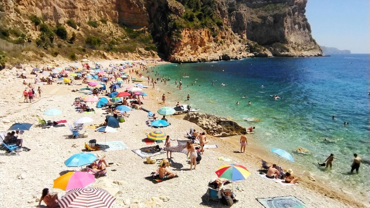 La cala del Moraig del Poble Nou de Benitatxell, una de las más bonitas de la provincia.