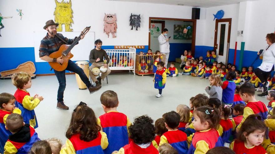 La escuela infantil de Vilagarcía se viste de pentagrama