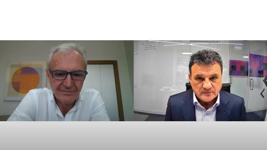 Un momento del webinar &quot;Hablemos de cáncer de próstata&quot; con el Dr. Lloret y Toni Cabot.