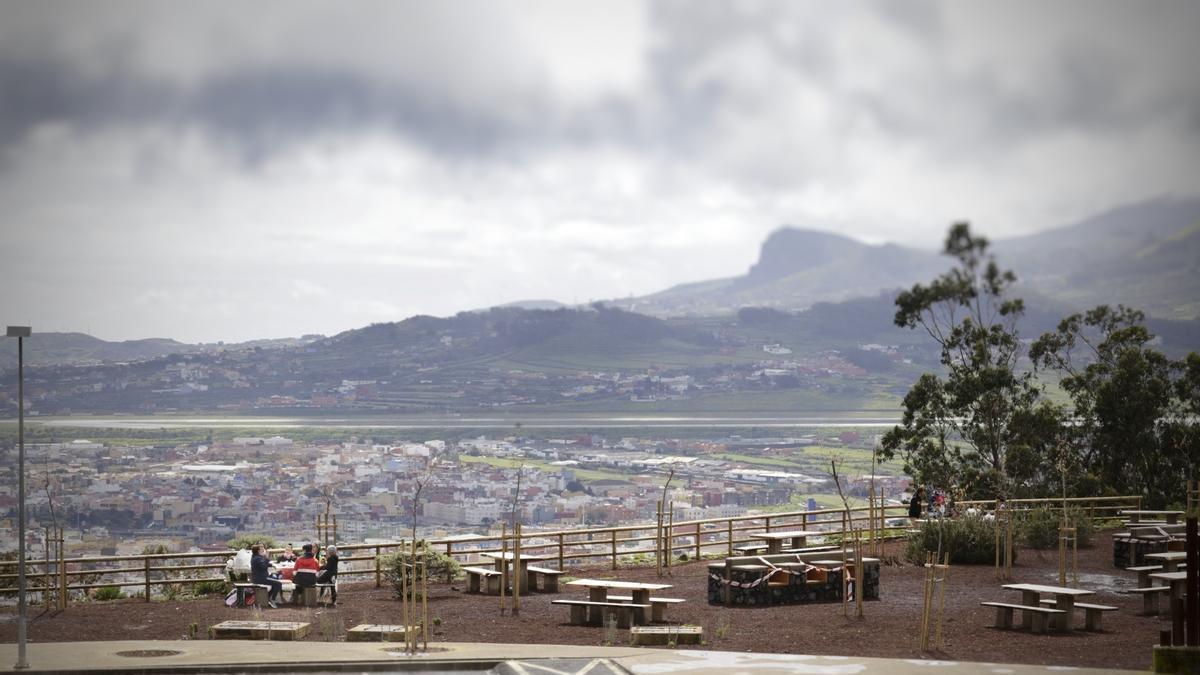 Una vista panorámica de La Laguna desde la Mesa Mota.