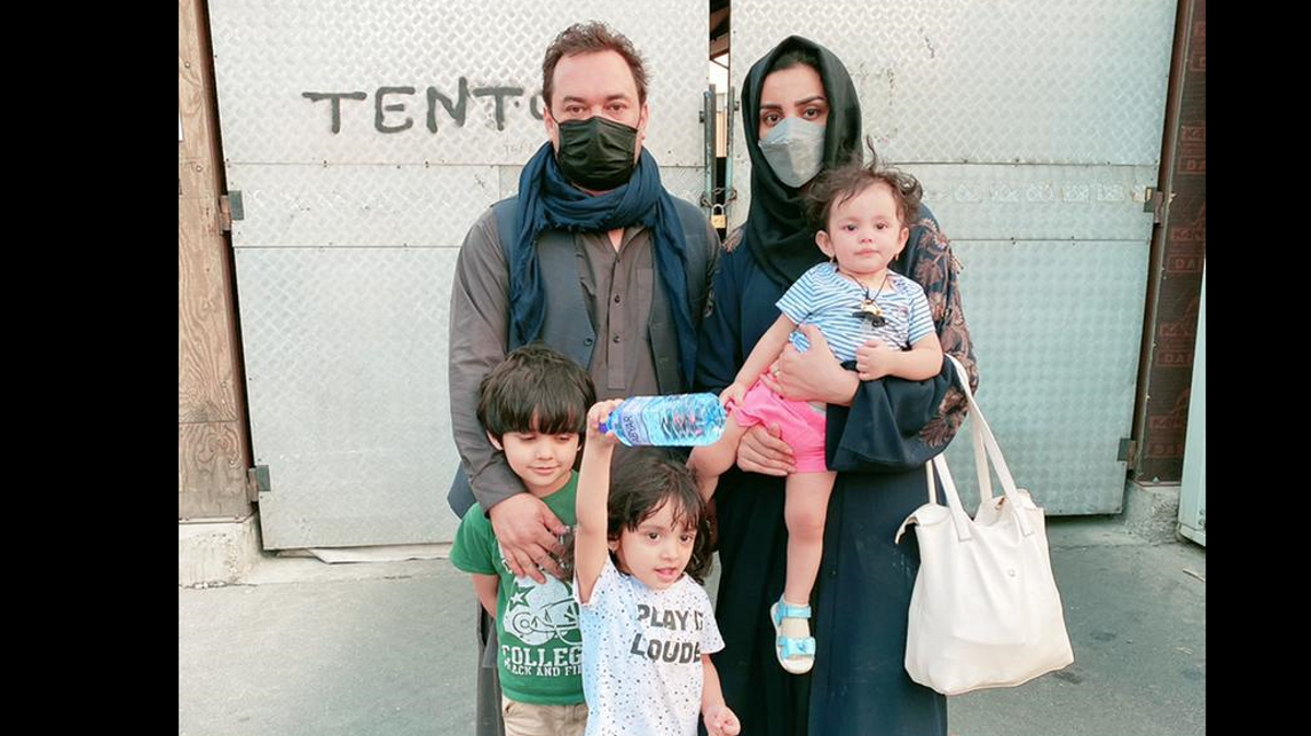 Carrera contra rellotge per treure de l’Afganistan l’activista Nilofar Ayoubi