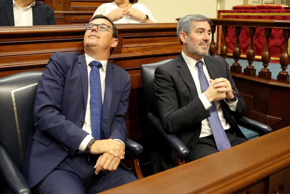 Investidura de Víctor Torres como presidente