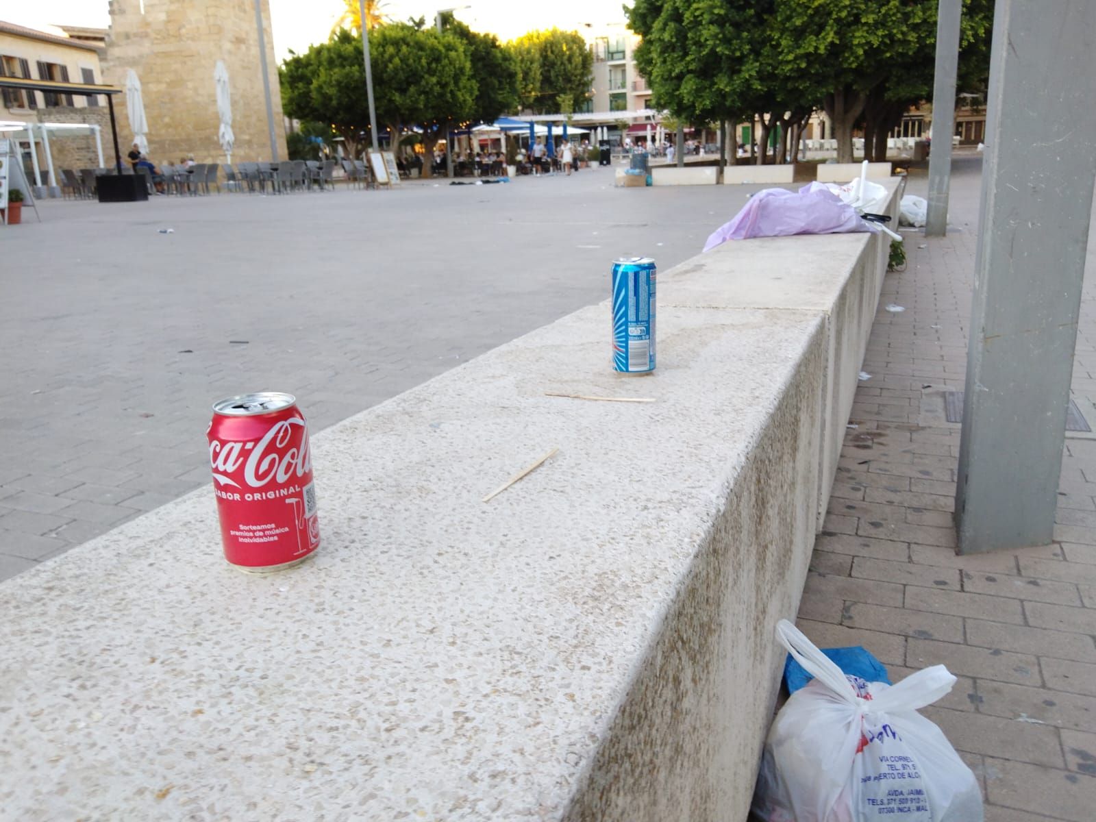 Alcúdia, llena de basura debido a la huelga de limpieza