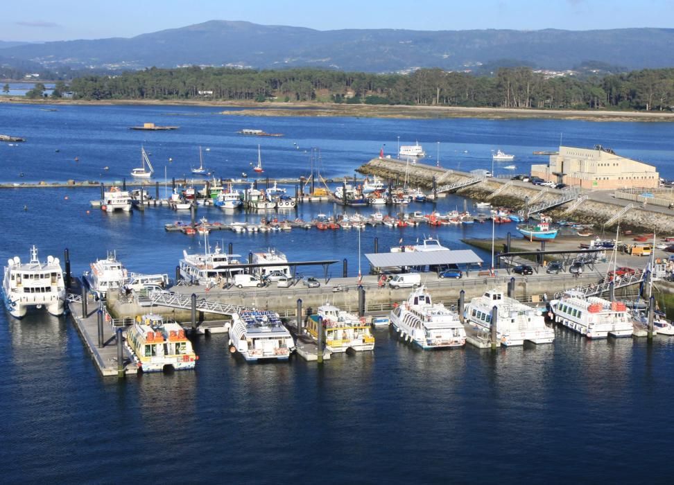 Arde un catamarán de pasajeros en A Toxa