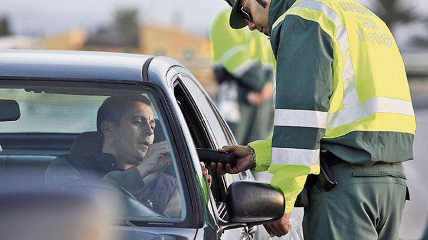 Verkehrskontrolle auf die altbekannte Art.