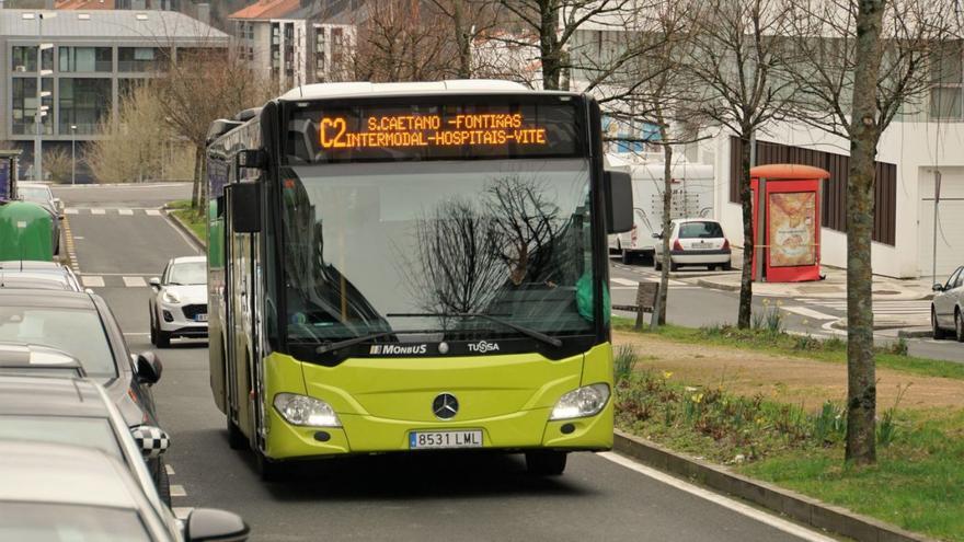 El PP denuncia que el gobierno local alquiló “a dedo” autobuses urbanos por 1,4 millones