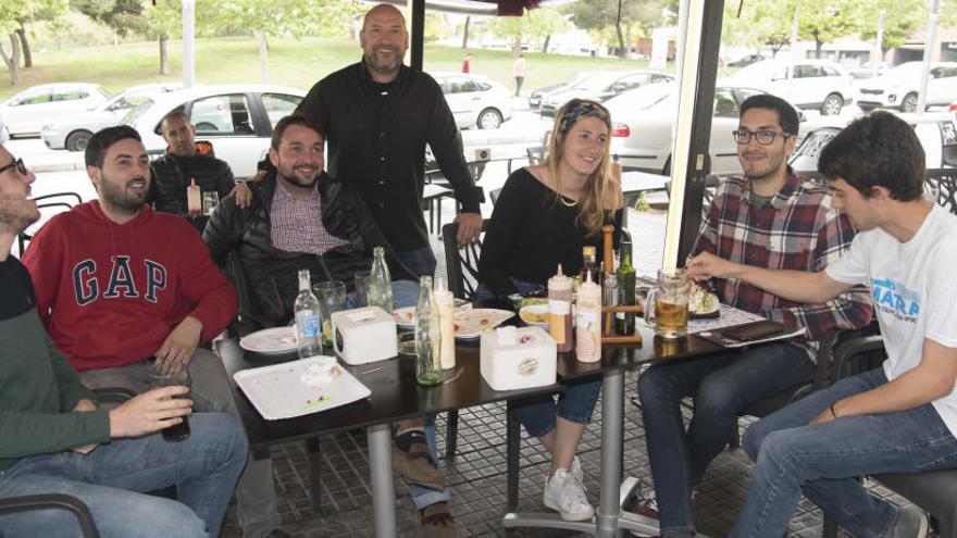 Activitat en una cèntrica terrassa de Manresa, aquest cap de setmana.