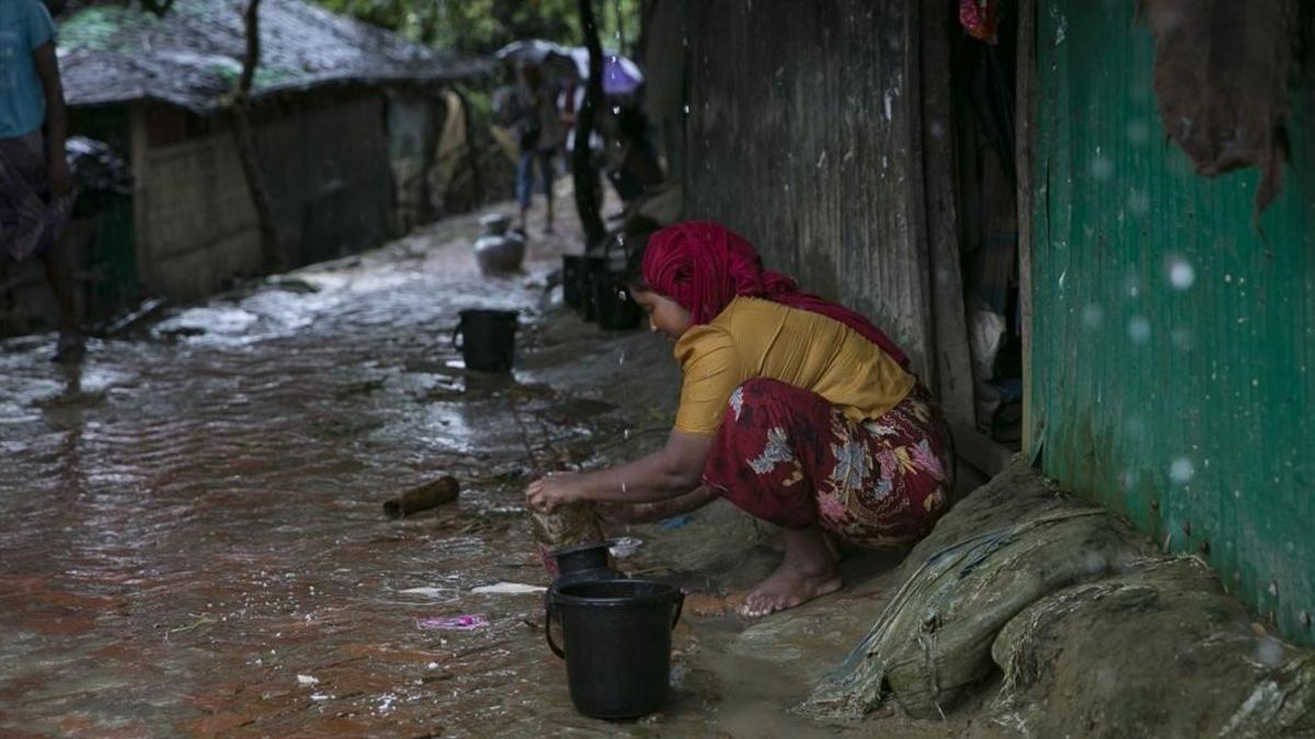 Las leyes matrimoniales en Bangladesh, un país mayoritariamente musulmán, requerían que la novia dijera en su certificado de matrimonio si era &quot;kumari&quot; (virgen), viuda o divorciada.