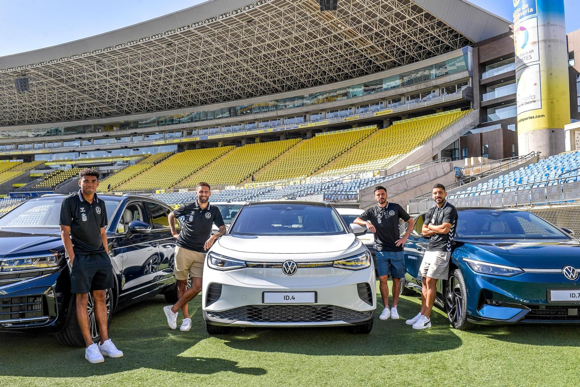 Entrega de coches Volkswagen a jugadores de la UD Las Palmas