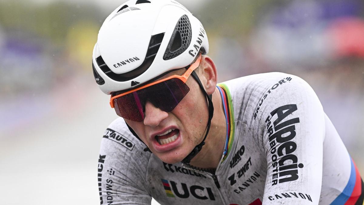 Van der Poel vuelve a retar a Pogacar